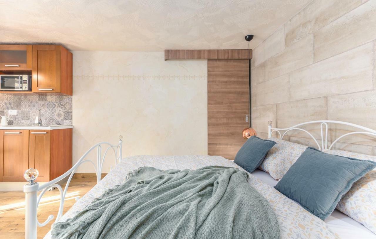 Stephany Apartman